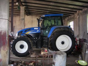 New Holland TVT190