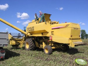 New Holland TX68