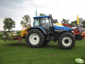 NEW HOLLAND