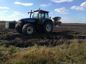 New Holland TM 140 + Överum CX