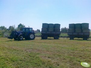 NH T5040 + przyczepy