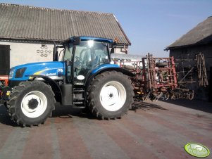 NH T6030 + Agregat 5m