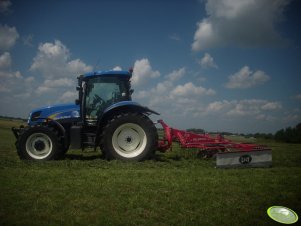 NH T6050 + Lely