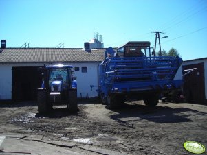 NH T6070 i Bizon Rekord Z058