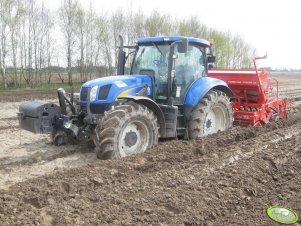 NH T6070 PC + Kuhn