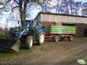 NH TL100 i Pronar t672 8t