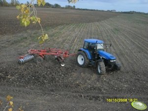 NH TM 140 + Talerzówka