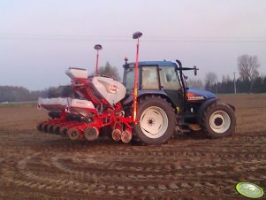 NH TS 115 + Kuhn