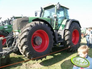 Olbrzym, wspaniała maszynka Fendta. Rewelacyjna fotka i co?