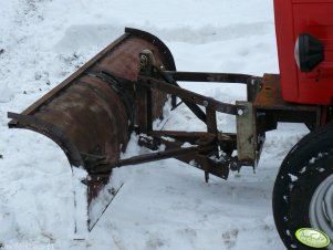Pług do odśnieżania