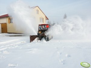 Pług wirnikowy do śniegu