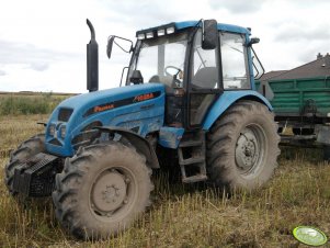 Pronar 1025A + przyczepy