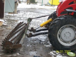 Pronar 82A - przedni tuz