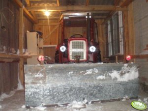 Przedni TUZ w Ursusie C-330