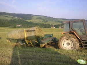 Przyczepa do balotów