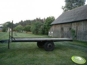 przyczepa do kostek lub balotów