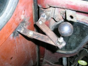 Przytrzymywacz drzwi w c-330