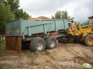 Renault Ares + Brimont 12t + JCB