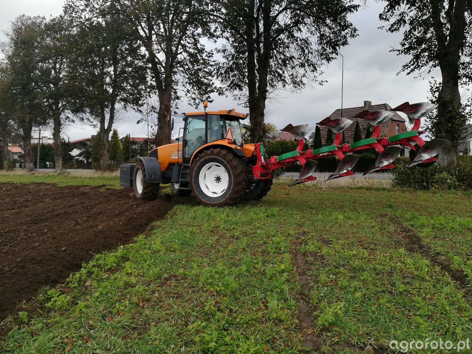 Renault Ares 640 & Agro Masz POR 04