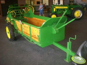 Rozrzutnik JOHN DEERE