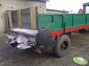 Rozrzutnik obornika jako rozsiewacz wapna
