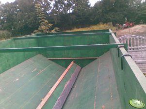 samochód  do zboża