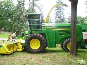 Sieczkarnia John Deere 7500