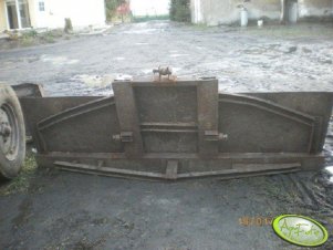 Spych do kukurydzy i śniegu