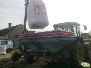 Sulky 1800kg i JD 6210se