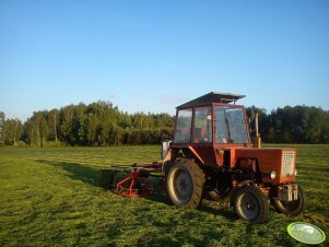 T-25 & Kuhn Haybob 360