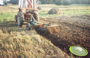 T-25 + pług z wałem