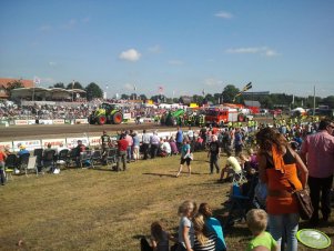 Tractor Pulling