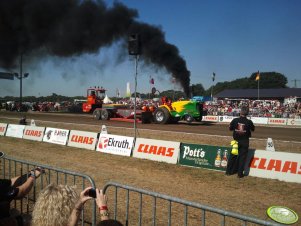 Tractor Pulling