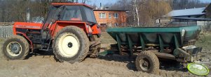 Ursus 1224 + Rozsiewacz 