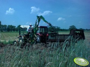 Ursus 3512 + rozrzutnik i Ursus C-330 + Troll