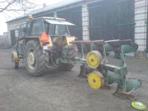 Ursus 912 + pług