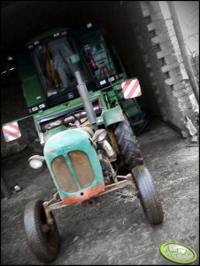 Ursus C-328 i John Deere 2264 