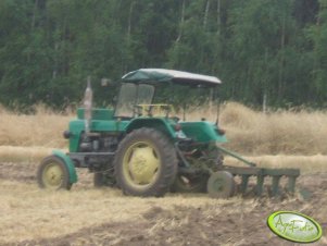 Ursus C-328 + Pług 5-skibowy