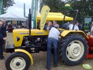 Ursus C-330 "de luxe"