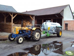 Ursus C-330 + Joskin Modulo2 4000me