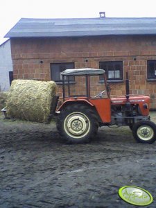 Ursus C-330 + nośnik bel