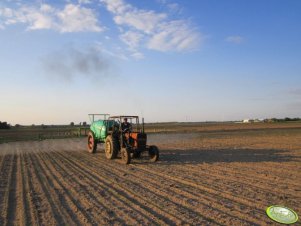 Ursus C-330 + opryskiwacz Skotarek 