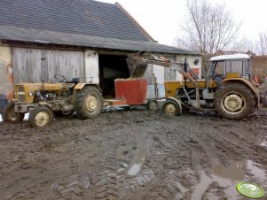 Ursus C-330 + paszowóz