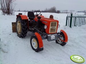 Ursus C-330 & pług