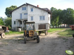 Ursus C-330 + przyczepa do siana