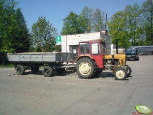 Ursus C-330 + przyczepa 