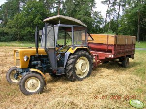 Ursus C-330 + rozrzutnik