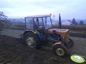 Ursus C-330M + Pług