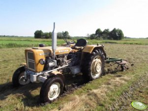 Ursus C-330M + Przetrząsacz