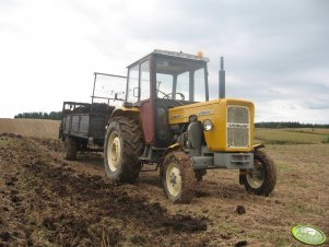 Ursus C-360 3P & rozrzutnik